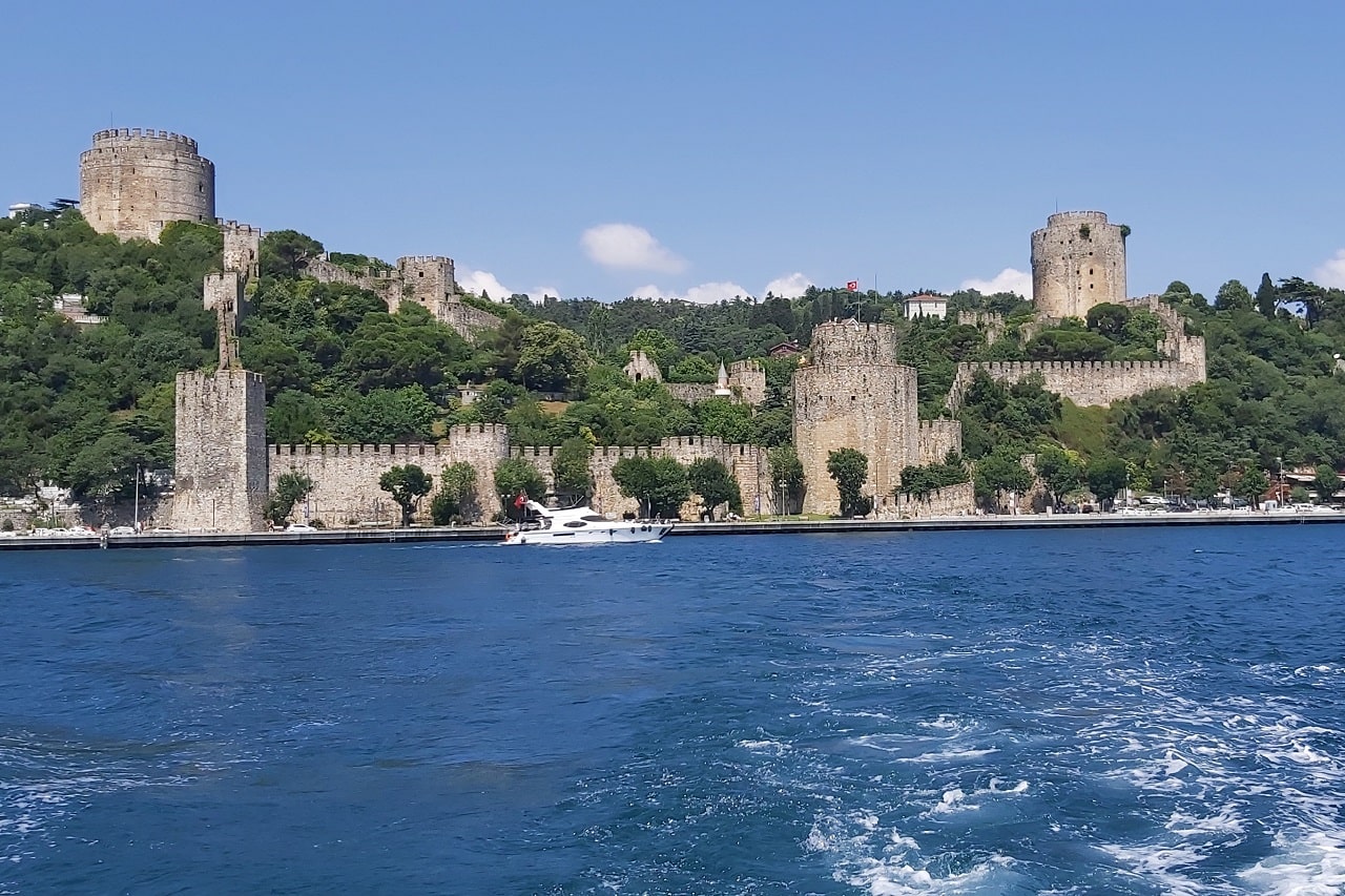 Photo of Rumeli Fortress taken from a Bosphorus cruise on a sunny day