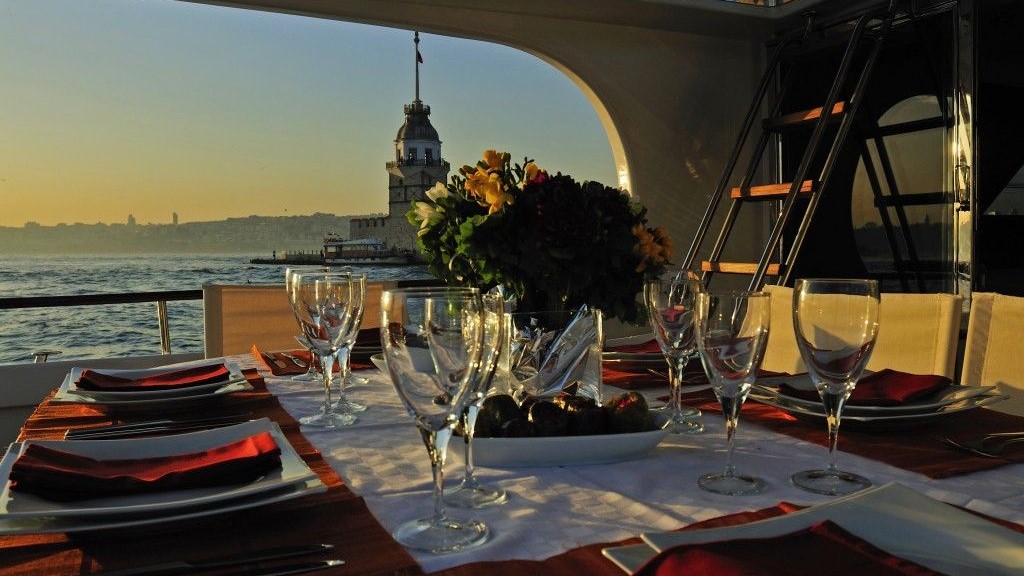 A dinner on a Elite yacht facing the Maiden’s Tower in the Bosphorus